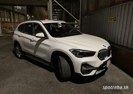 BMW  X1 xDrive 20i A/T