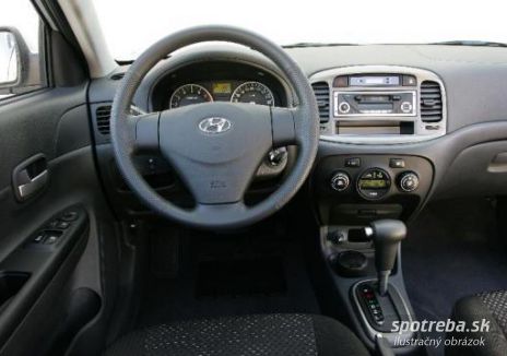 HYUNDAI Accent  1.4 16V Active Plus - 71kW