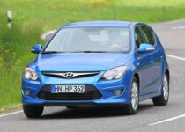 HYUNDAI i30  1.4i MPI DOHC CVVT Spring edition Smart pack