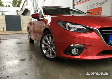 MAZDA  3