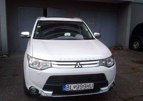 Mitsubishi outlender