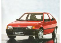 Opel Kadett cerveny