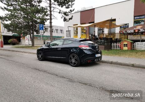 RENAULT Megane III GT 2.0 TCe220