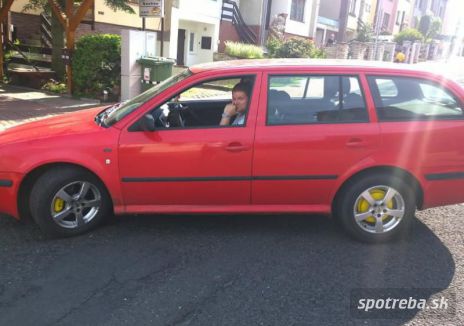 ŠKODA Octavia Combi 1.9 TDI Elegance - 66.00kW [2000]
