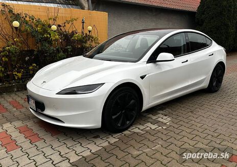 Tesla Model 3 HL