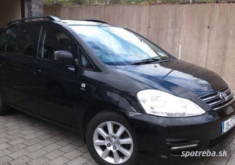 TOYOTA  Avensis wagon 2.0 Sol Elegant A/T