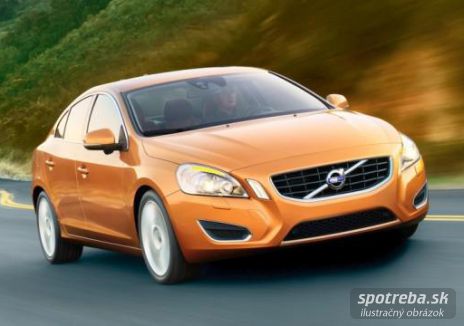 VOLVO S60  D3 Momentum Geartronic - 120.00kW