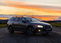 VOLVO XC70 XC 70 D5 AWD Summum Geartronic - 136kW