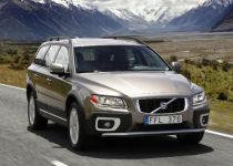 VOLVO XC70 XC 70 D5 AWD Summum Geartronic - 136kW